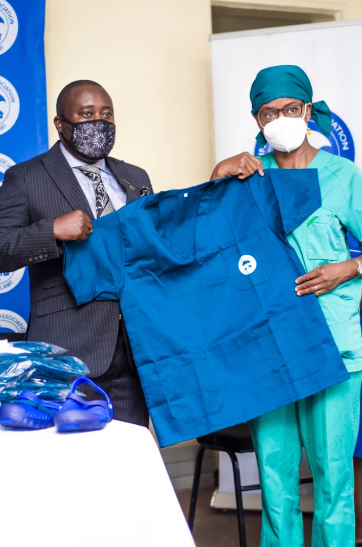 Insurance Association aids health workers at QECH