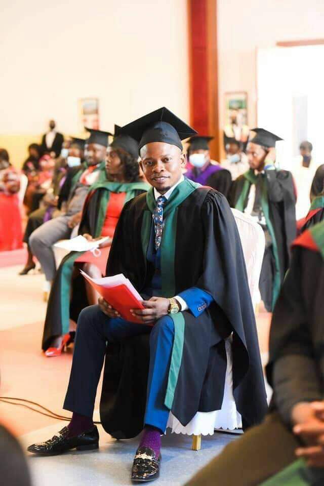 Prophet Bushiri Tears ‘Graduation Gown’ Apart