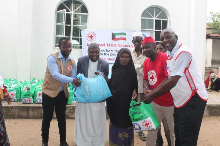 Malawi Red Cross Society Donates Assorted Food Items to Muslims