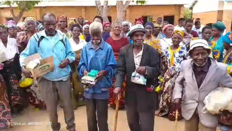 Local NGO Bethel ReachOut donate to the elderly in Kasungu
