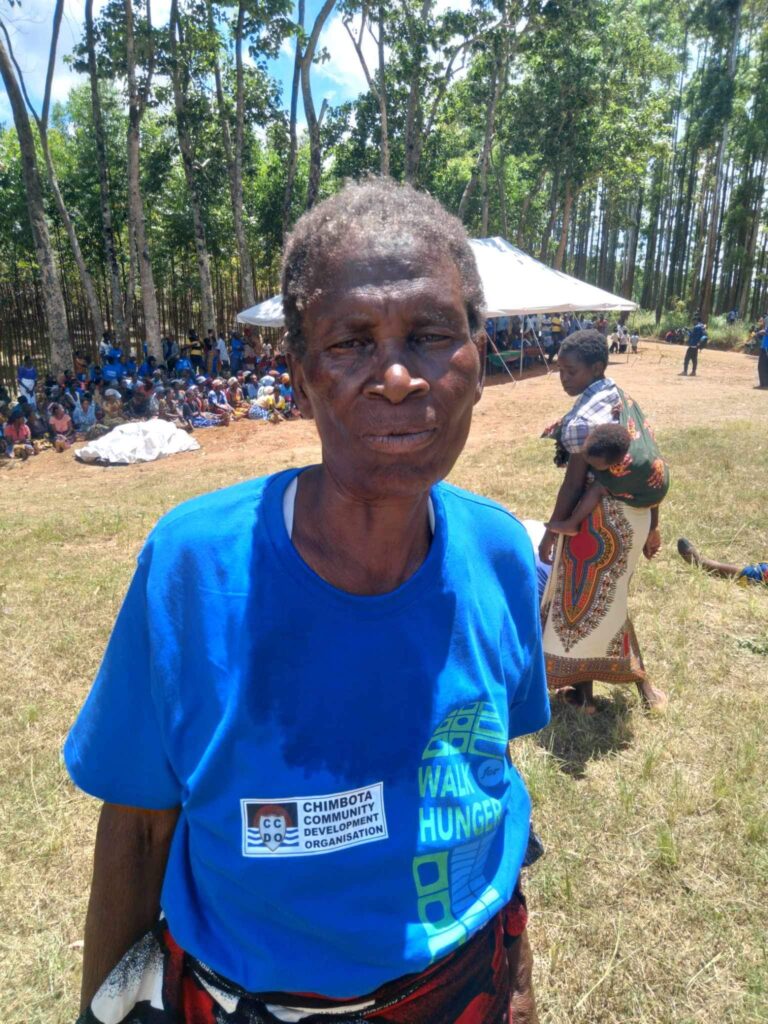 In search of food, a selfless 70-year-old Malawian woman walks 40 kilometers